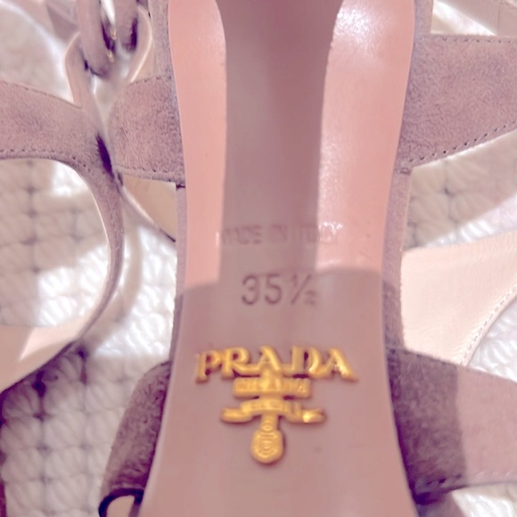 Prada Taupe suede Platform sandals with buckle T-strap Size 35 1/2 - Picture 9 of 10